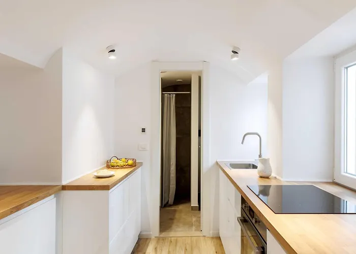 Odin - - 1 * Ντουμπρόβνικ